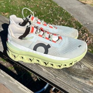 On Cloud Cloudmaster size W10, Glacier Meadow